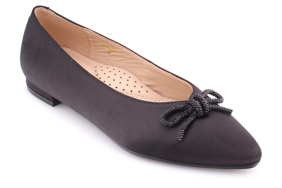 Allora Elizabeth S